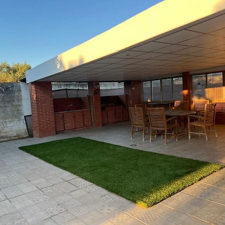 Chalet Piscina Jakuzzi Sevilla Hacienda de Tarazona エクステリア 写真