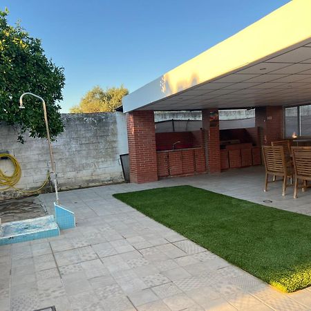 Chalet Piscina Jakuzzi Sevilla Hacienda de Tarazona エクステリア 写真
