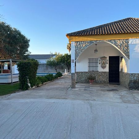 Chalet Piscina Jakuzzi Sevilla Hacienda de Tarazona エクステリア 写真